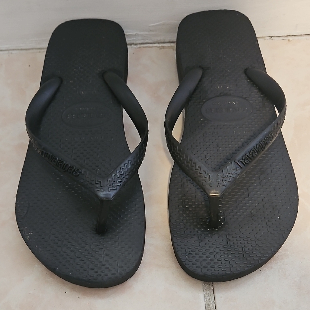 Havaianas Charcoal Flip Flops